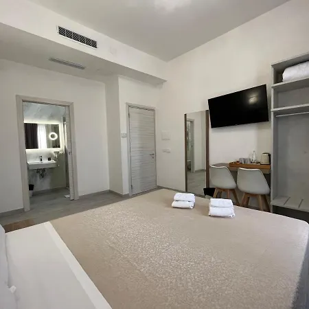 Sunset House בית הארחה *