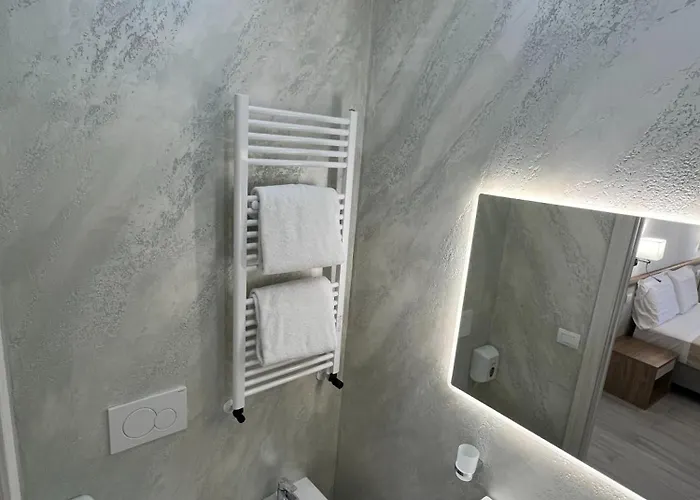 Sunset House 4* Florence